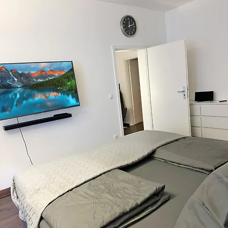 Apartment Private Escape Cinema Lounge Sleeps 17 *
