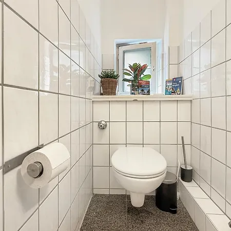 Private Escape Cinema Lounge Sleeps 17 Apartment *